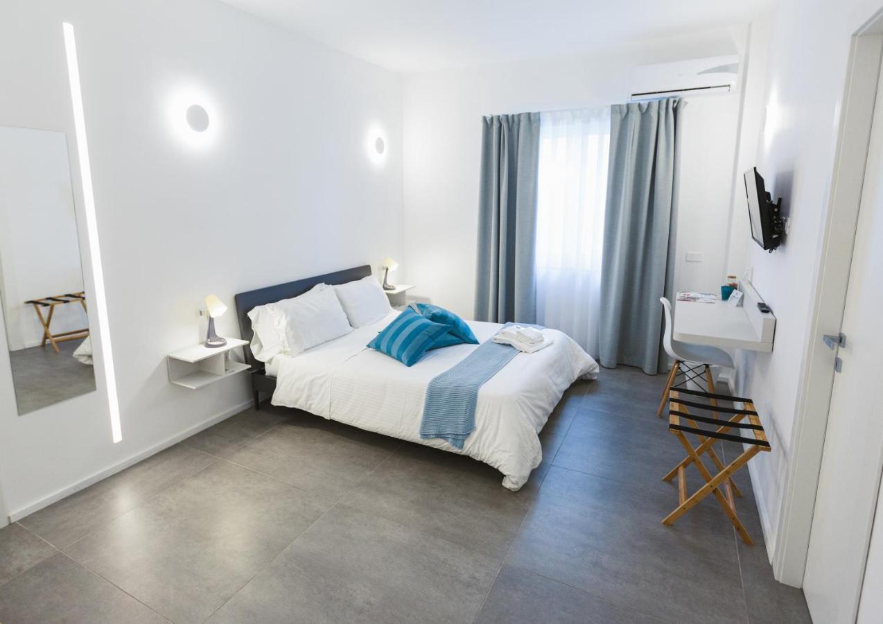 B&B A Due Passi Dal Mare Gela Exteriér fotografie