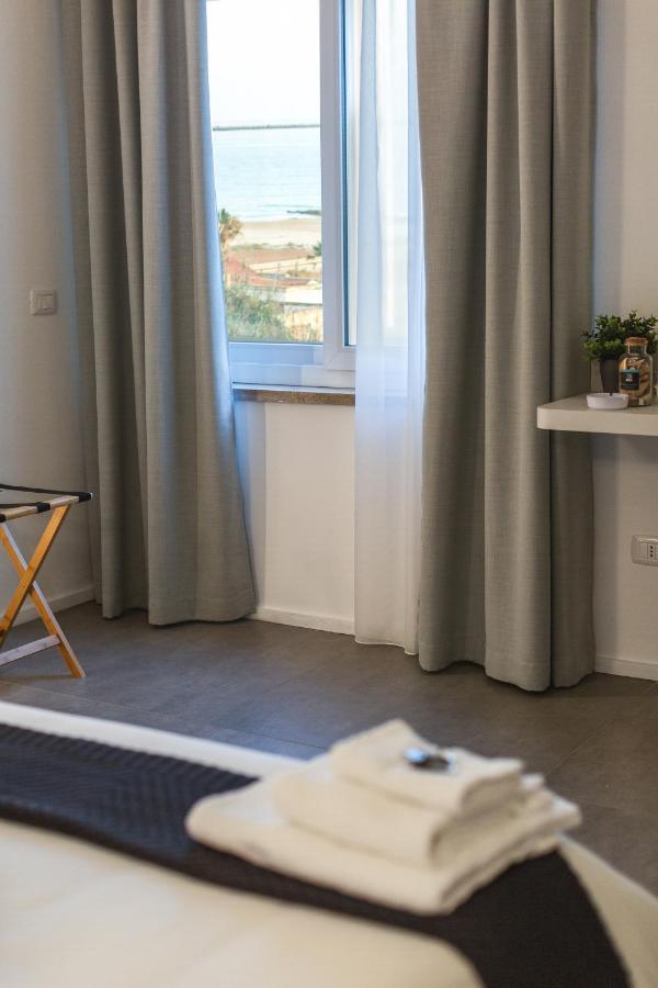 B&B A Due Passi Dal Mare Gela Exteriér fotografie