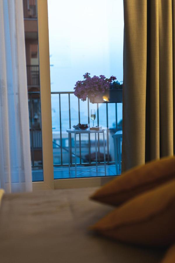 B&B A Due Passi Dal Mare Gela Exteriér fotografie